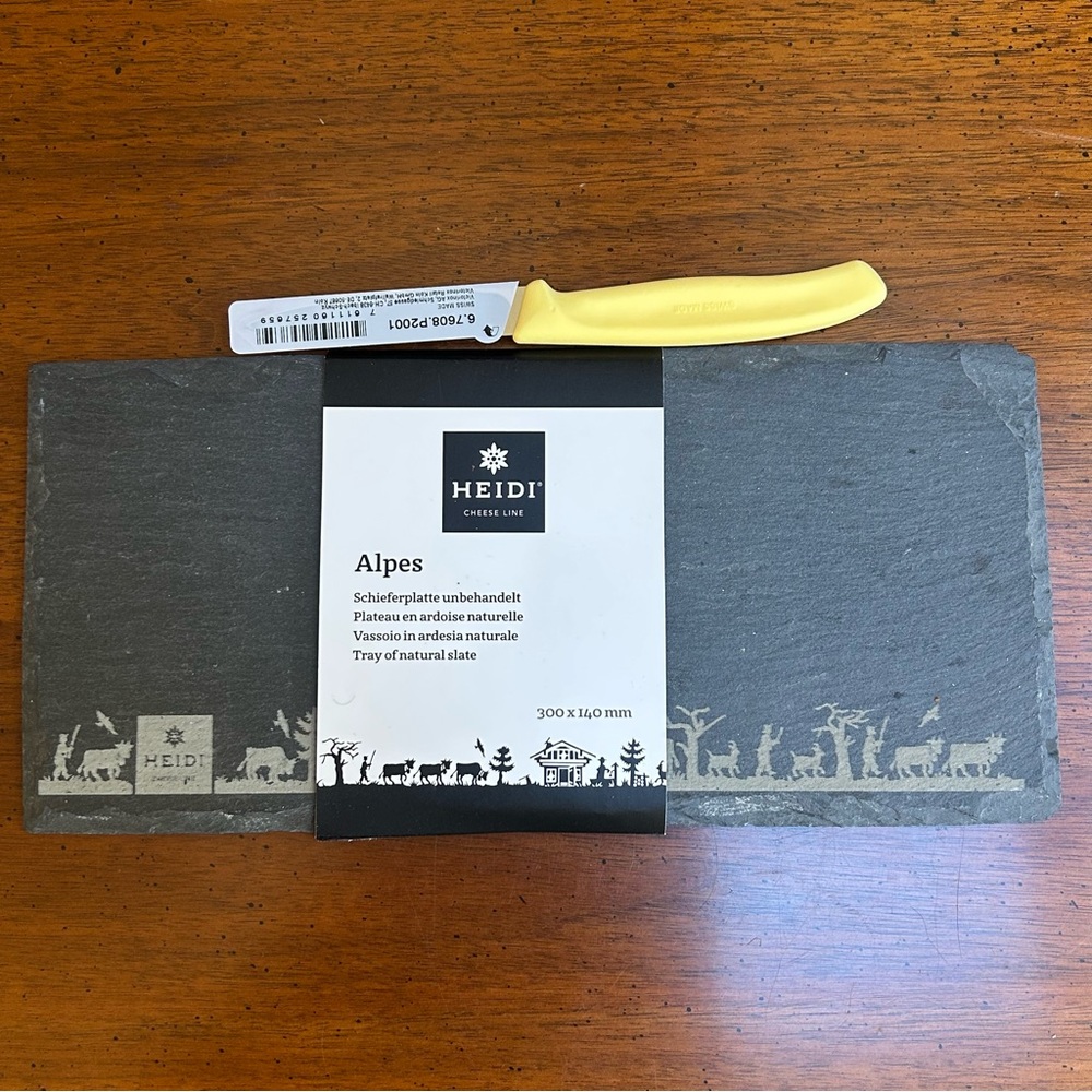 Heidi Slate Cheese Board with Yellow Knife NWT